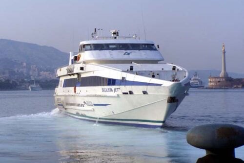 Vertenza Blu Jet – A bando il servizio di collegamento marittimo veloce tra Messina e Reggio Calabria