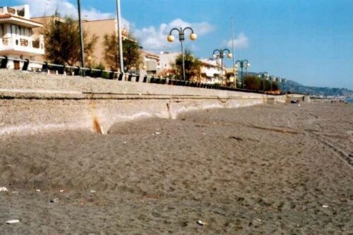 Erosione costiera: Furci Siculo, al via i lavori per completare le strutture a difesa del lungomare