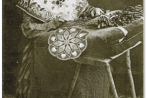 Renzi sogna il «centrino», rabbioso, solitario y final