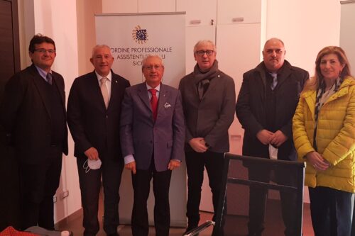 IL SUPPORTO ALLA PERSONA AL CENTRO DELL’ACCORDO TRA ORDINE DEGLI ASSISTENTI SOCIALI DELLA SICILIA RETE CIVICA SALUTE E CONFERENZA DEI COMITATI CONSULTIVI 