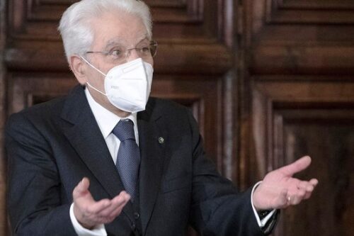 Rieletto Sergio Mattarella: centralità del Parlamento e possibilità di rifondare la politica?