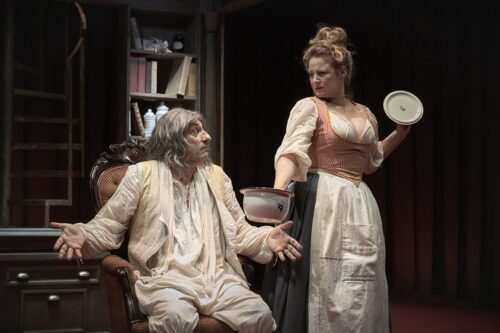 EMILIO SOLFRIZZI NE “IL MALATO IMMAGINARIO” DI MOLIÈRE, PER LA REGIA DI GUGLIELMO FERRO AL TEATRO VITTORIO EMANUELE