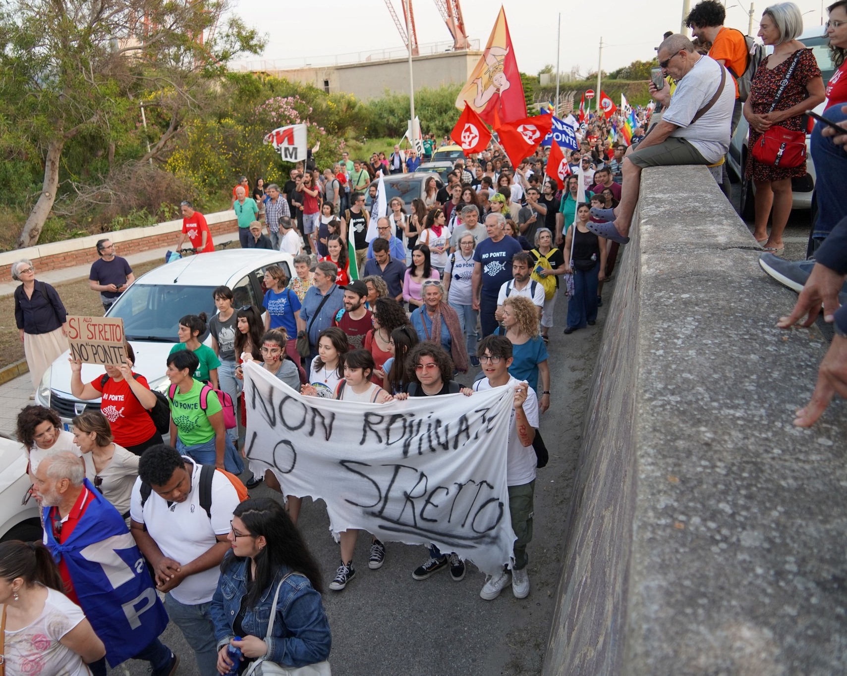 Il nuovo appello degli esperti dell’AI: «Mitigare il rischio di estinzione»