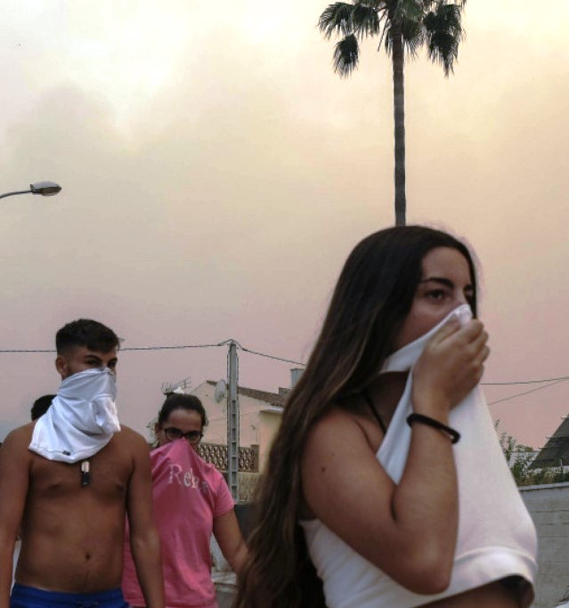 Cristo sotto le macerie