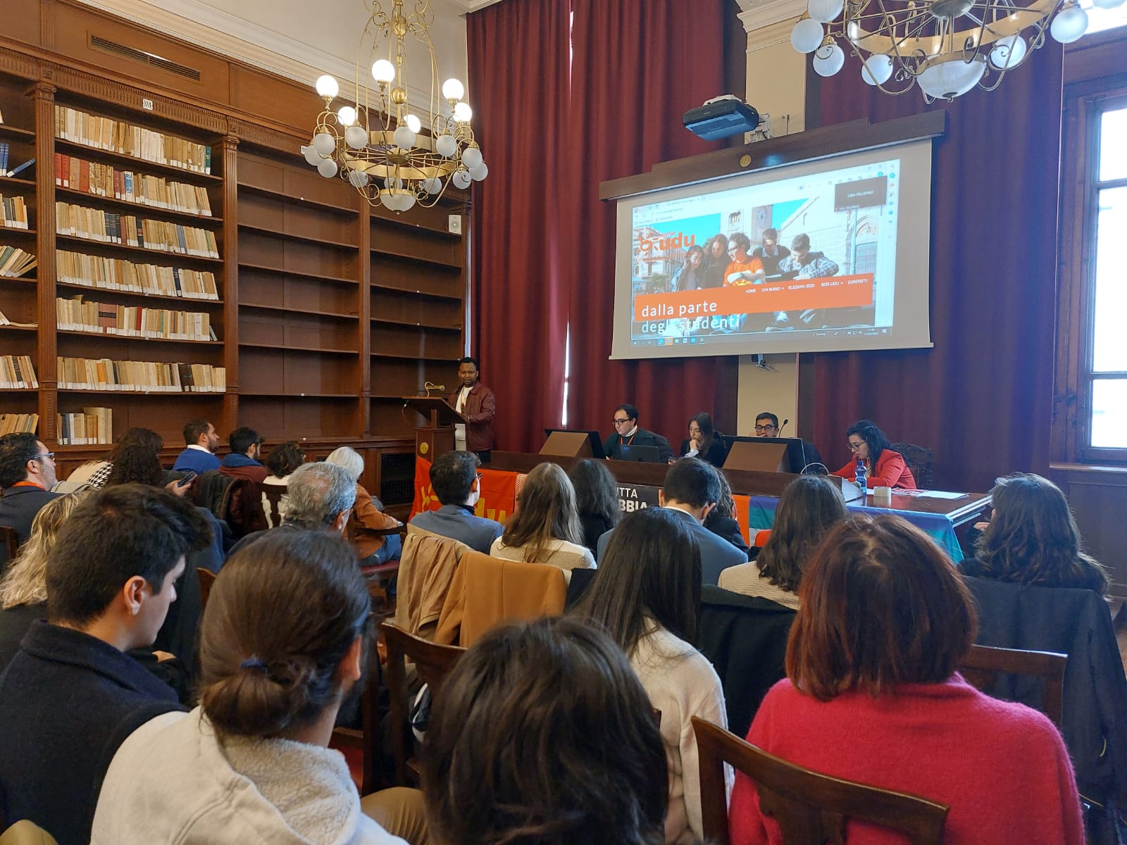 Congresso UDU Messina: “Con tutta la rabbia, con tutto l’amore”