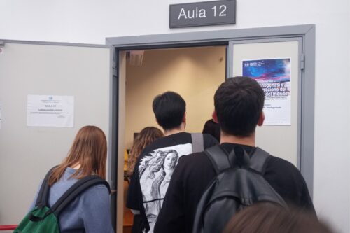 a Catania i giovani siciliani con il Segretario della CGIL Maurizio Landini hanno rivendicato il diritto a restare e tornare