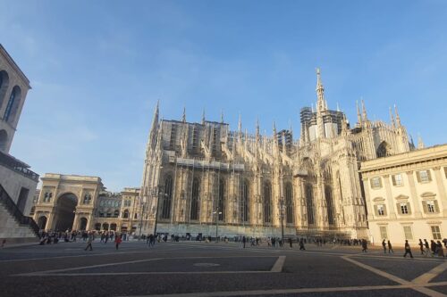 FLC CGIL MILANO e FLC CGIL LOMBARDIA: “Il potere val bene una messa”