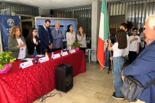 Gli alunni della “Manzoni” donano un cucciolo di cane guida all’Associazione Hellen Keller