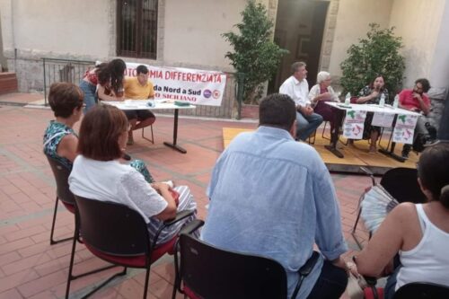 INCONTRO-DIBATTITO PRC A LETOJANNI: “LA DEMOCRAZIA NON VA IN VACANZA” 