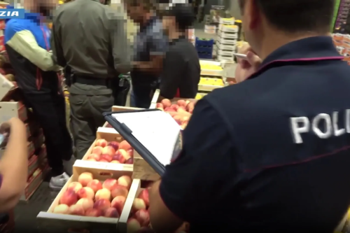 Controlli interforze e istituzionale al mercato di Catania