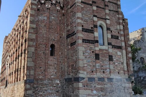 I VALORI ETICI RENDONO COMPIUTE LE RIVOLUZIONI