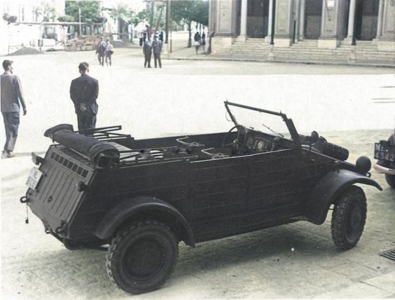 L’UDU consegna simbolicamente libro sulla Palestina al Senato Accademico dell’Università