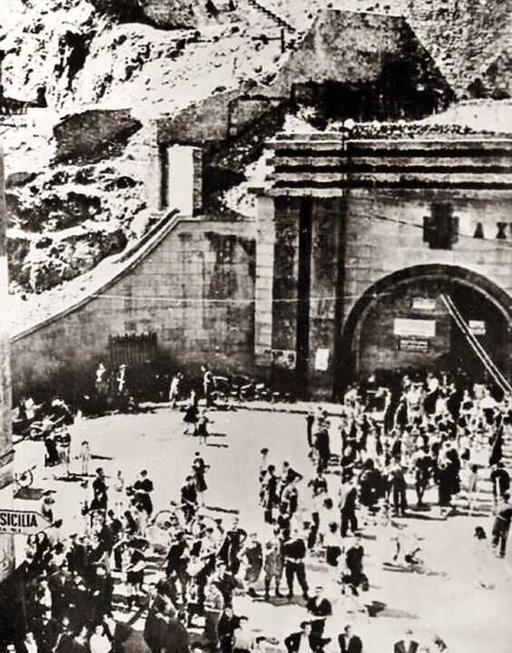 SOLO IL POPOLO AIUTA IL POPOLO!