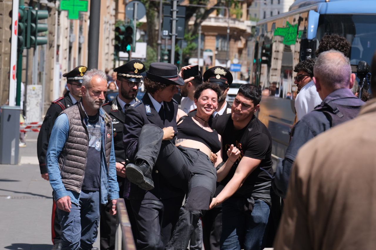incontro Coordinamento Noponte e deputazione europea