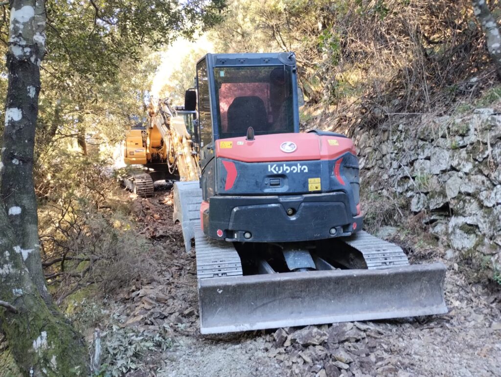 Trekking con ruspe in riserva