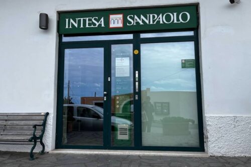 “Chiusura” banca a Salina, i parlamentari si appellano