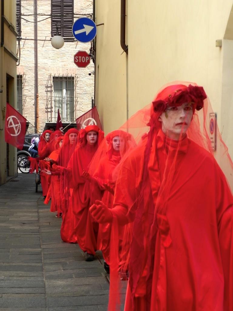 “Fatto gravissimo sequestro di Antonio Mazzeo e degli attivisti da parte di Israele”