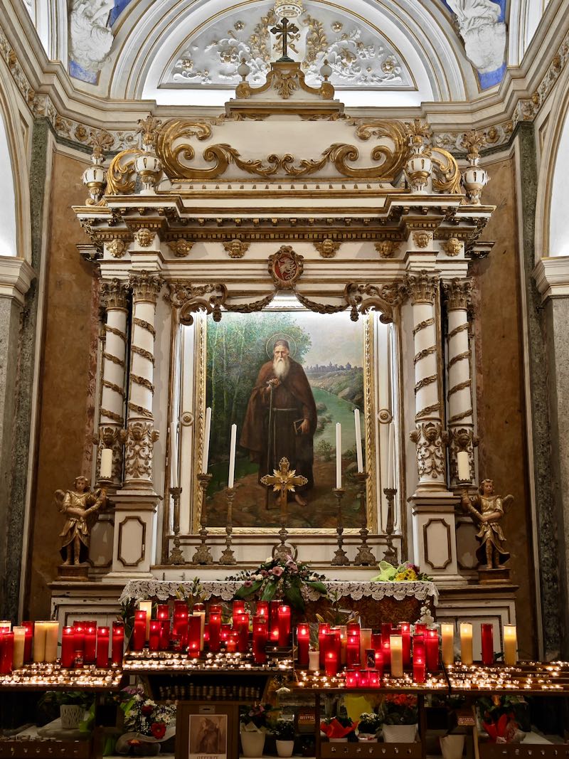 Dal Quirinale a Montecitorio la marcia dei «Preti contro il genocidio»