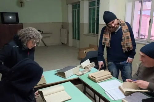 Liberi da qualsiasi accusa i librai di piazza Lo Sardo