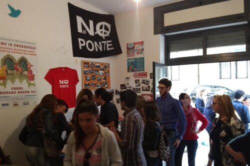 L’ASSEMBLEA NO PONTE INCONTRA I GIORNALISTI