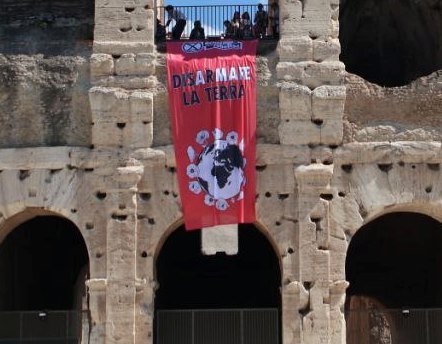 Il nostro rifiuto della chiamata alle armi