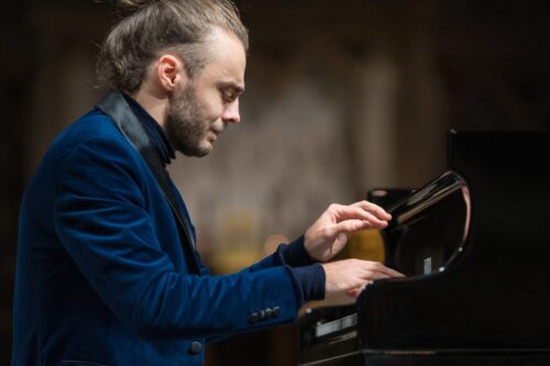 protagonista il grande Daniel Ciobanu (pianoforte)