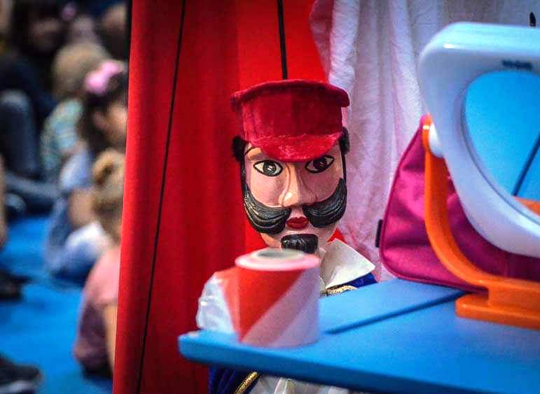 Messina, rider sotto caporalato