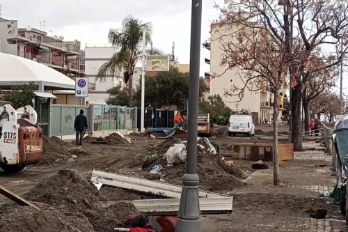 Riviera jonica: 72 milioni di euro per difendere l’indifendibile. La politica ha fallito, e continua a farlo
